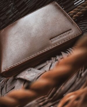 TANSTITCH Bifold Wallet | Top Grain Leather | Compact Size
